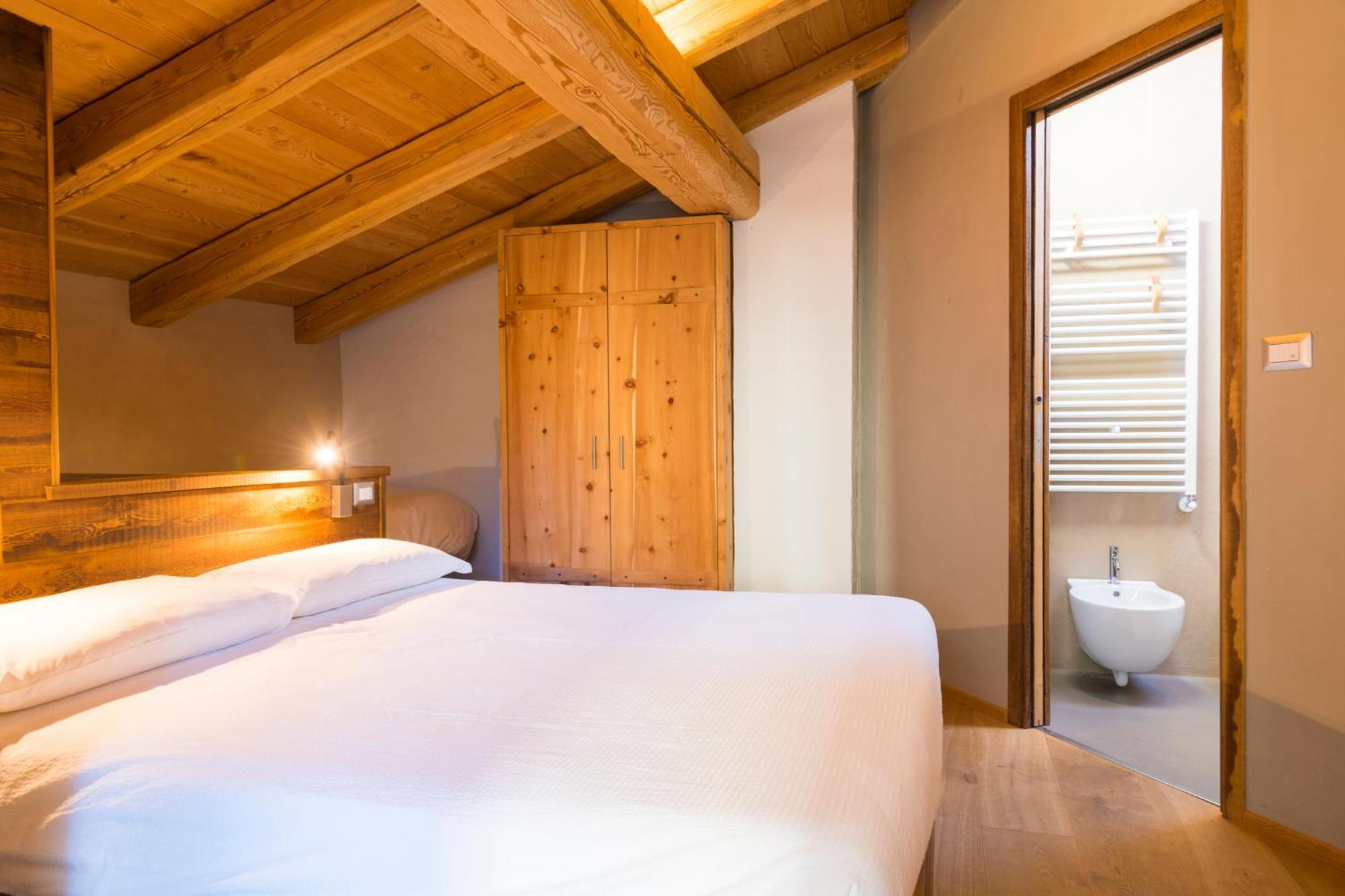 La Placette - Albergo Diffuso E Trattoria Usseaux Exterior foto